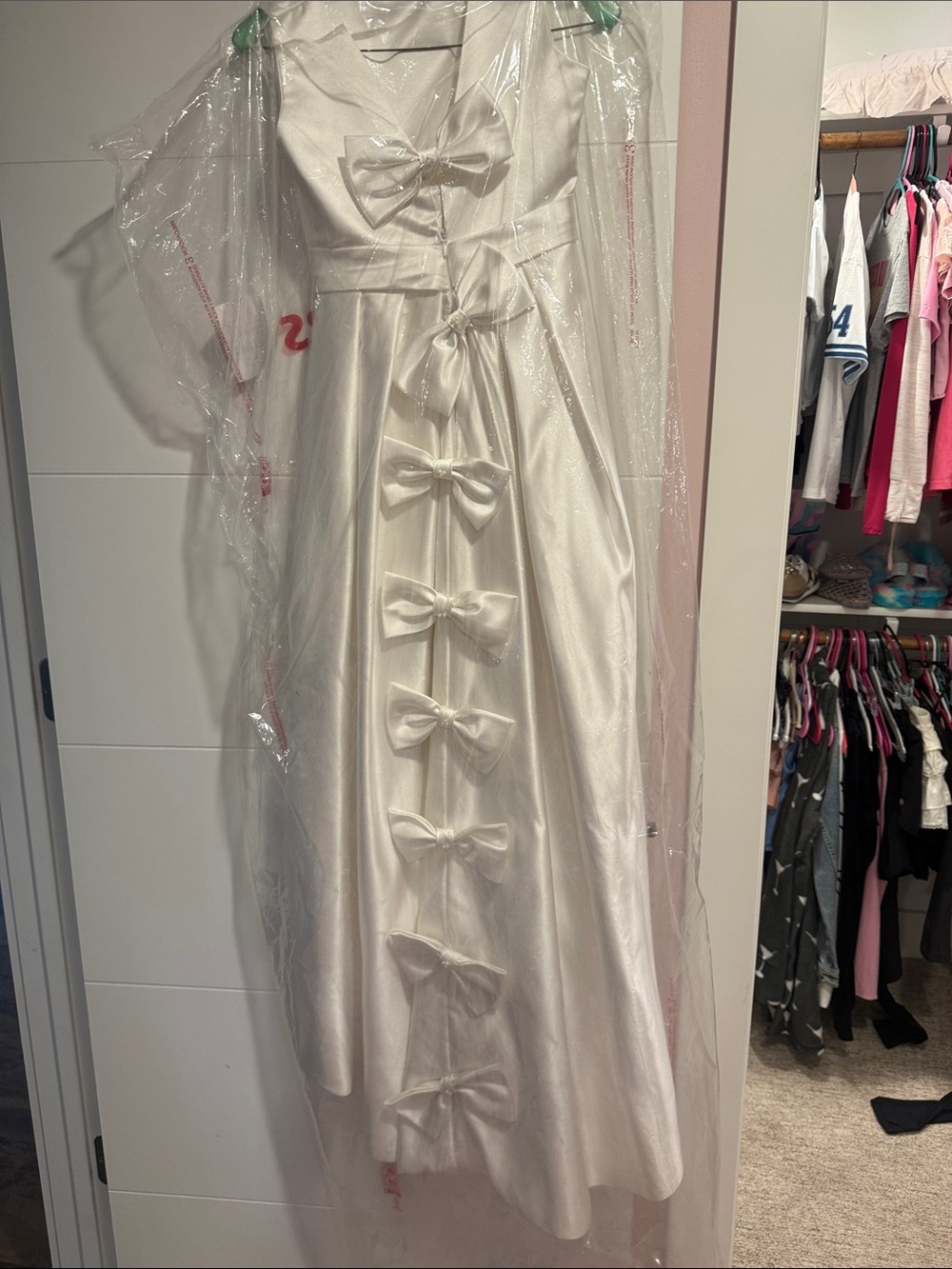 Elegant Ivory Bow-Accent Formal Dress for Girls